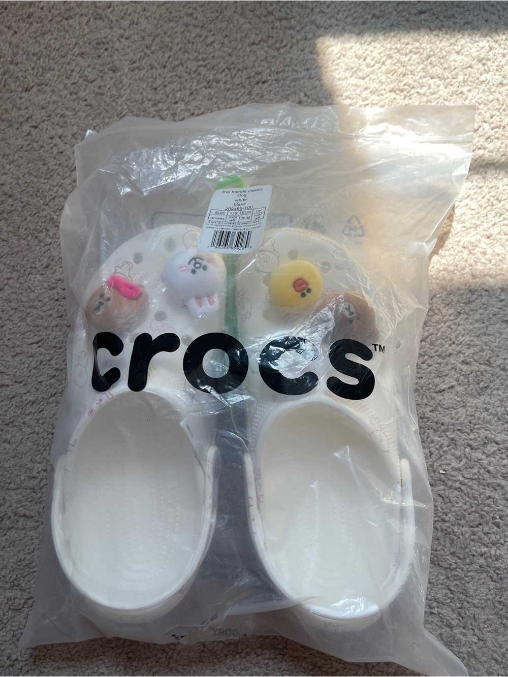 Crocs x Line fridends women clog with Plush Charms - Picture 5 of 5